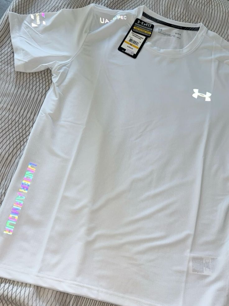 U*der Armour sportswear outfit from